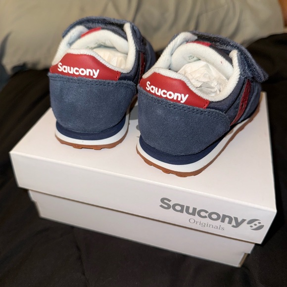 Saucony Other - Saucony Kids Sneakers - Navy and Red | 6.5 W